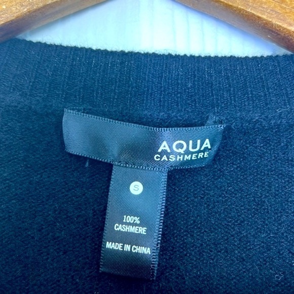 Aqua Cashmere - NWT Aqua Skull Lightning 100 Percent Cashmere Sweater Size Small - Picture 7 of 10